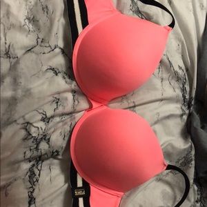 PINK bra